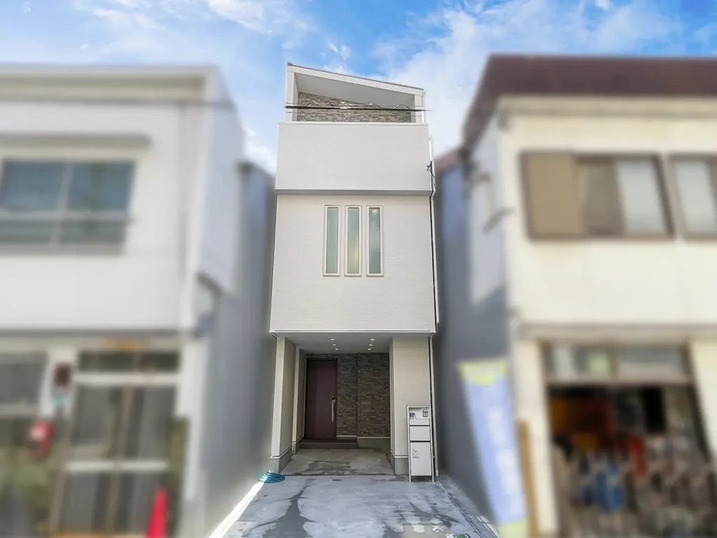 機能美と快適さが詰まった3階建ての住まい